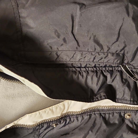 Men's Winter Jacket (M) - Picture 4 of 12